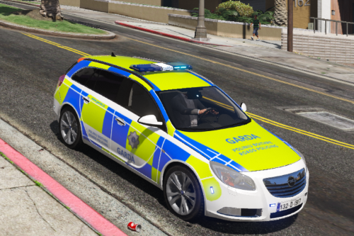 2013 Opel Insignia Garda Roads Policing Unit