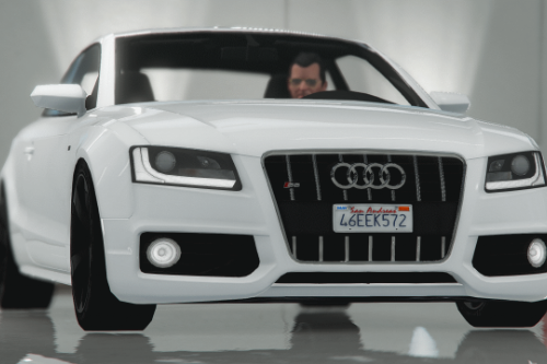 Audi S5: A Stylish Ride