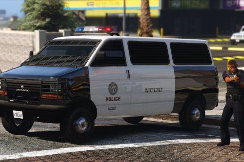 Improved Police Transporter [Replace]