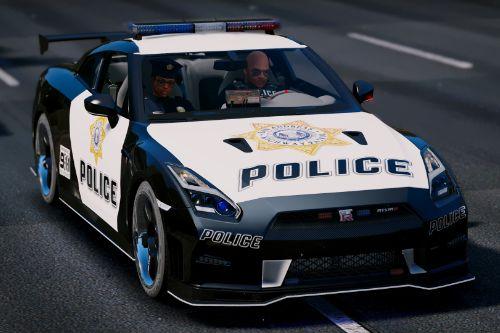 Nissan GT-R Nismo: Police Tuning
