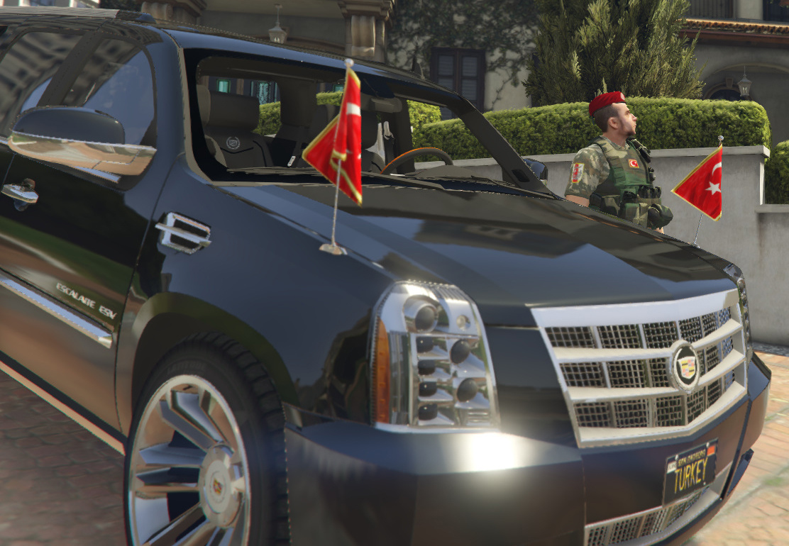 cadillac-escalade-turkish-flag-gta-5-mods