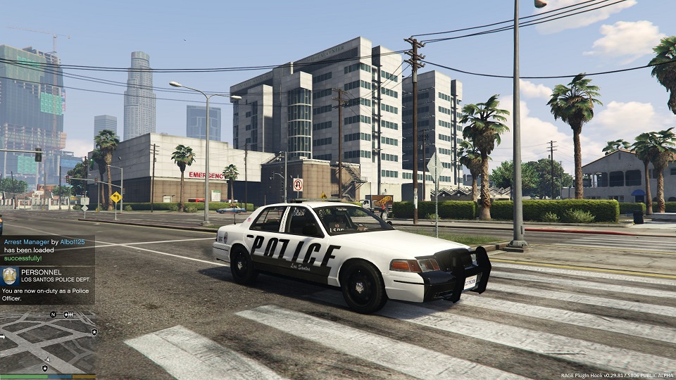 LSPD CVPI: White & Black | GTA 5 Mods